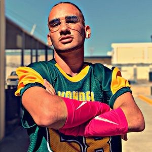 Meet your Posher, Devin